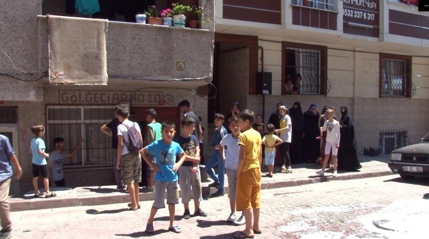 Halının &uuml;zerine atılan izmarit yangın &ccedil;ıkardı