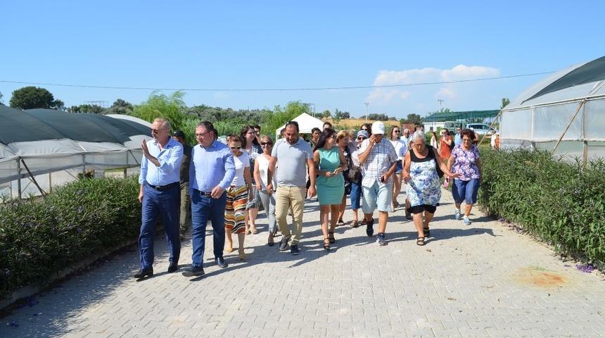 Didim Belediyesinden halka &uuml;cretsiz sera gezisi