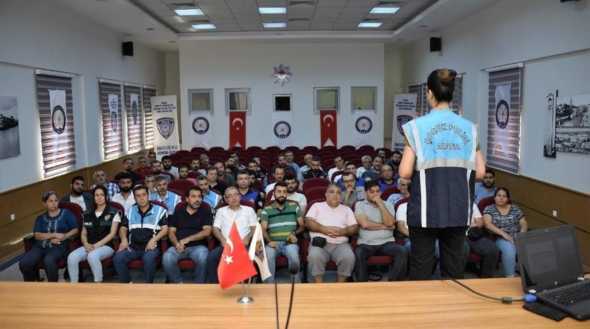 Polisten internet kafe işletmecilerine seminer