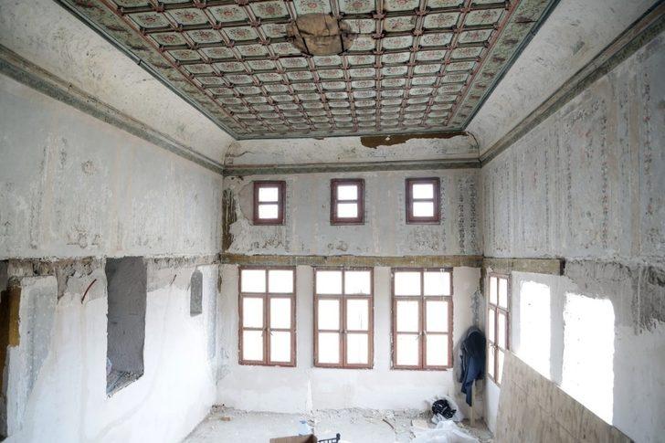 Osmanlı döneminden kalma tarihi konak restore edildi G4