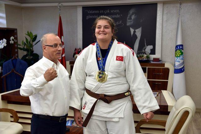 Avrupa Şampiyonu judocu altınla ödüllendirildi