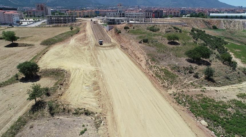 600 metrelik yeni yolda &ccedil;alışmalar s&uuml;r&uuml;yor