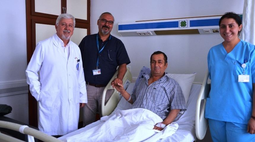 T&uuml;rkiye&rsquo;de az sayıda merkezde yapılabilen hibrit y&ouml;ntemi AD&Uuml;&rsquo;de ilk kez uygulandı