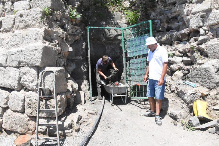 'Karadeniz'in Efesi' Tieion Antik Kenti'nde su sarnıcı gün yüzüne çıkarılıyor G3