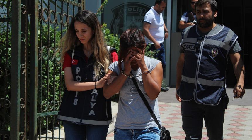 'Fala bakarken birlikte olmak istedi kabul etmeyince...' 