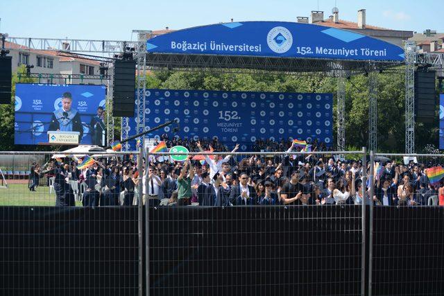 Boğazi&ccedil;i &Uuml;niversitesi nde protestolu mezuniyet 2