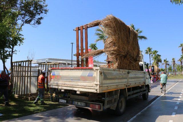 Konyaaltı Sahili’nde halkın kullanım alanı işgaline müdahale