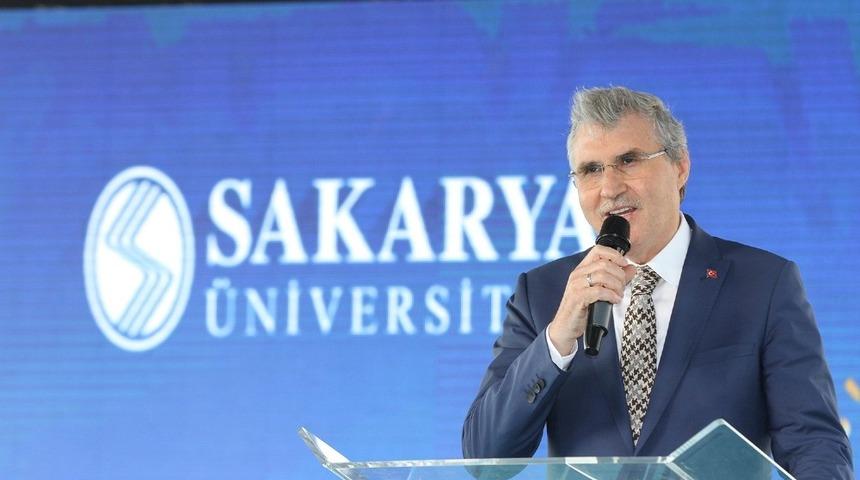 Başkan Y&uuml;ce&rsquo;den başarılı &ouml;ğrencilere istihdam m&uuml;jdesi