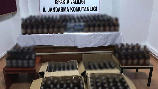 Isparta’da piyasa sürülmek istenen 339 şişe kaçak içki ele geçirildi
