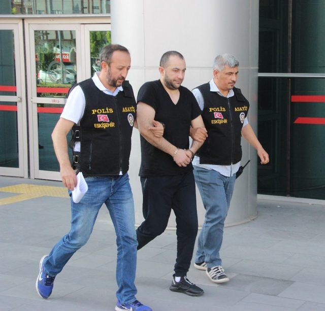 Sarar soygunun zanlısı Aleksandar A. cezaevine g&ouml;t&uuml;r&uuml;ld&uuml; 1