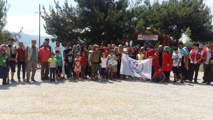 Çocuklar Kozan’ın tarihi turistik mekanları gezdi G2