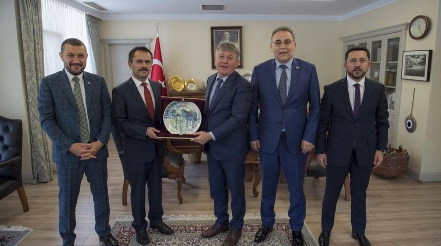 Belediye Başkanı Rasim Arı, yeni projeleri i&ccedil;in Ankara&rsquo;da