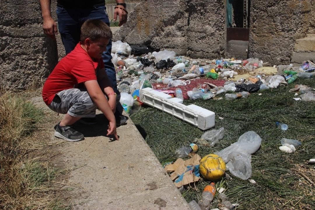Bu pisliği kim temizleyecek