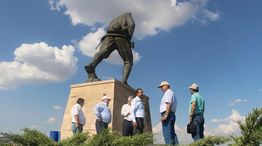 Milli Parklar Genel M&uuml;d&uuml;r Yardımcısı Mustafa Bulut Dumlupınar&rsquo;da incelemlerde bulundu