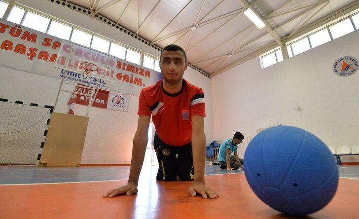Görme engelli sporcular Muratpaşa’yla turnuvaya hazırlanıyor G1