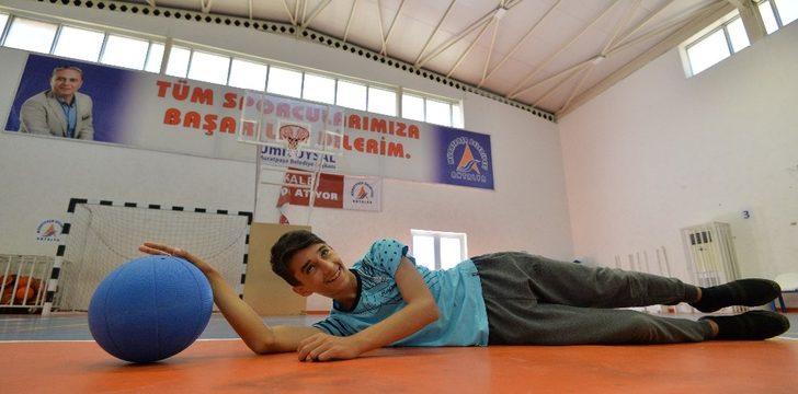 Görme engelli sporcular Muratpaşa’yla turnuvaya hazırlanıyor G3