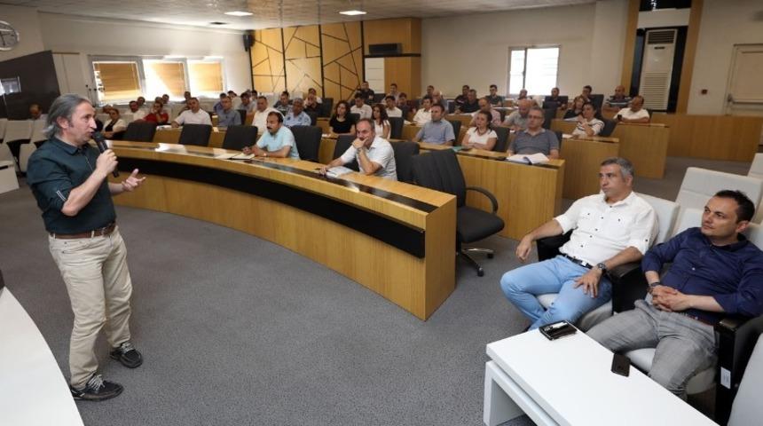 Afyonkarahisar Belediyesi’nden sorumlu personele strateji ve planlama eğitimi