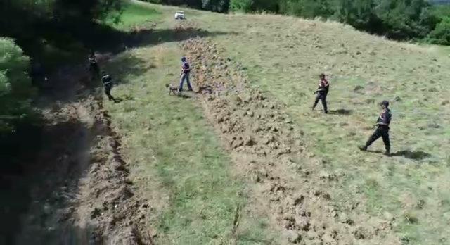 Uyuşturucuyu drone havadan, 'Roket' yerden buldu