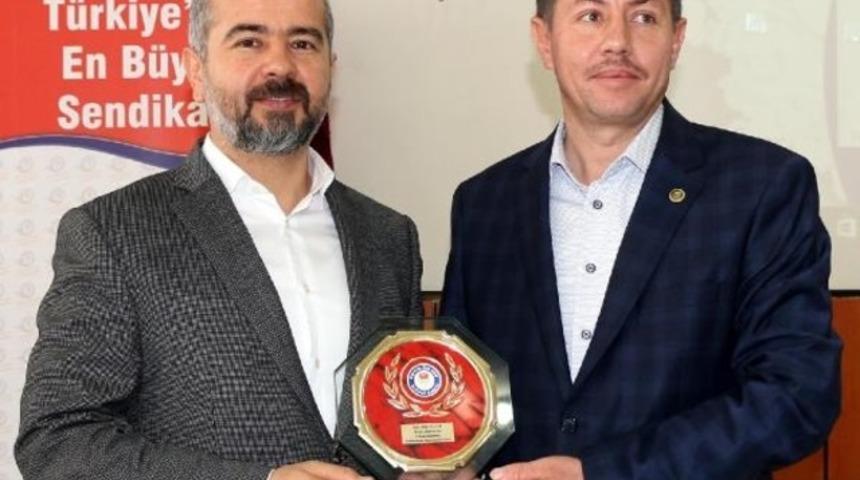  Atilla Ol&ccedil;um: Kemalist ruhu, Kemalist ideolojiyi m&uuml;fredatımızdan arındırmalıyız