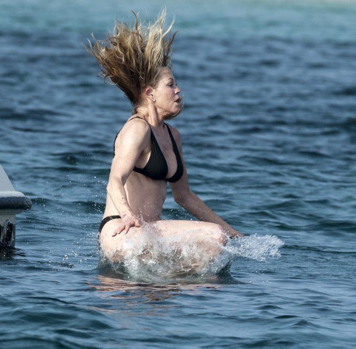 61 yaşındaki Melanie Griffith bikinisiyle yıllara meydan okudu G4