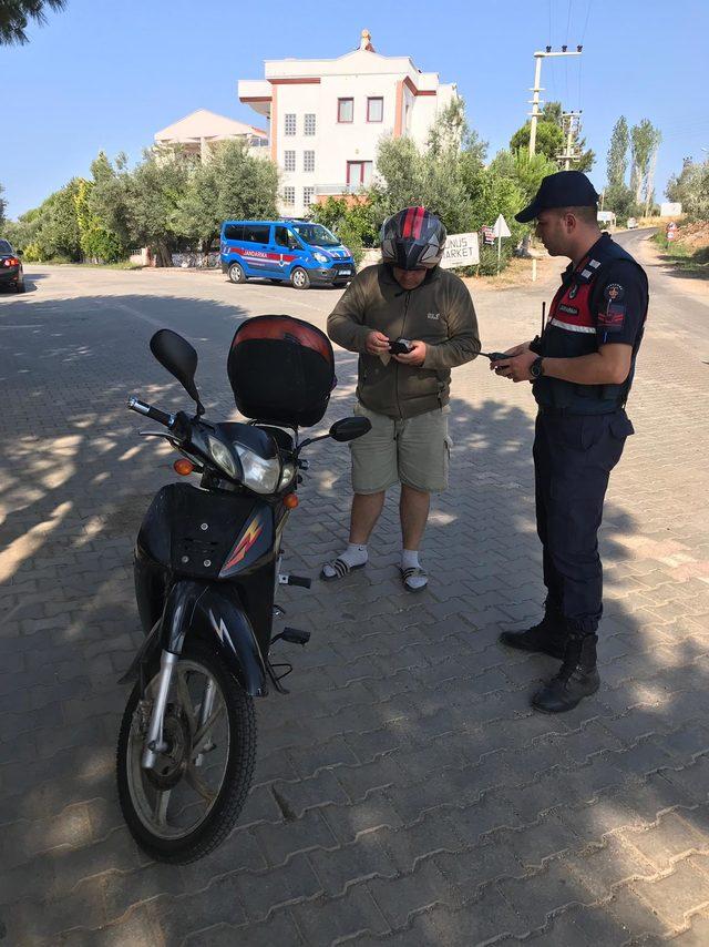 Balıkesir'deki denetimlerde 122 motosiklet trafikten men edildi