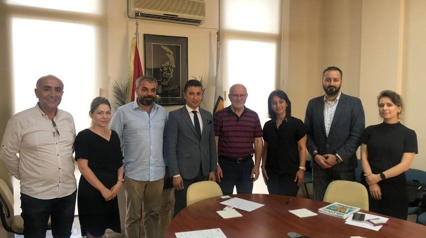 Rekt&ouml;r Savaş: &ldquo;DTS tasarım&rsquo;da Uşak&rsquo;ı, T&uuml;rkiye&rsquo;nin d&uuml;nyaya a&ccedil;ılan kapısı yapacak&rdquo;