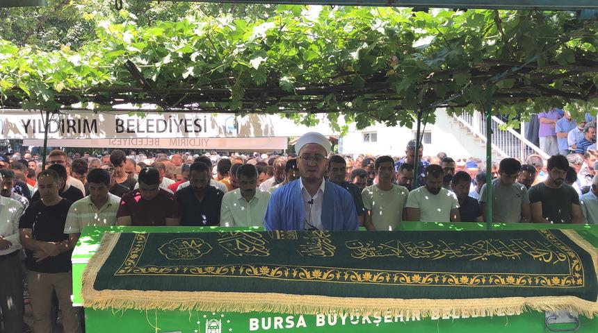 Baba ve 2 kızı, kazada öldü (2)