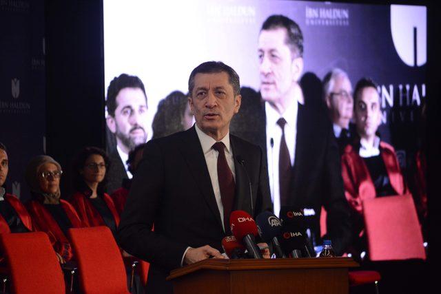 Bakan Sel&ccedil;uk ve Bilal Erdoğan İbn Haldun &Uuml;niversitesi mezuniyet t&ouml;renine katıldı 1