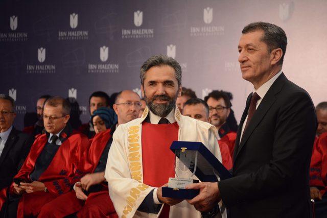 Bakan Sel&ccedil;uk ve Bilal Erdoğan İbn Haldun &Uuml;niversitesi mezuniyet t&ouml;renine katıldı 3