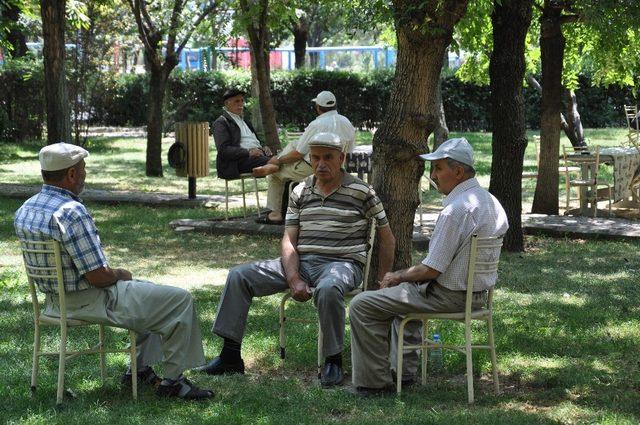 Çorum İl Sağlık Müdürlüğü’nden sıcak uyarısı