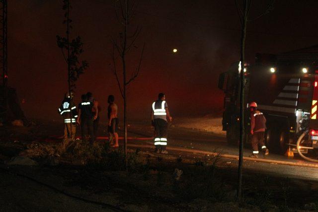 İzmir’de yangın paniği