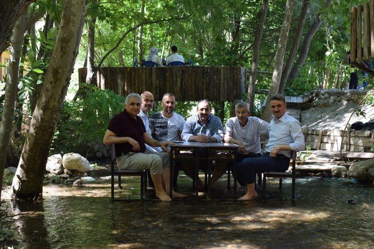 Vali Baruş Fotokamp’ta ok attı G2