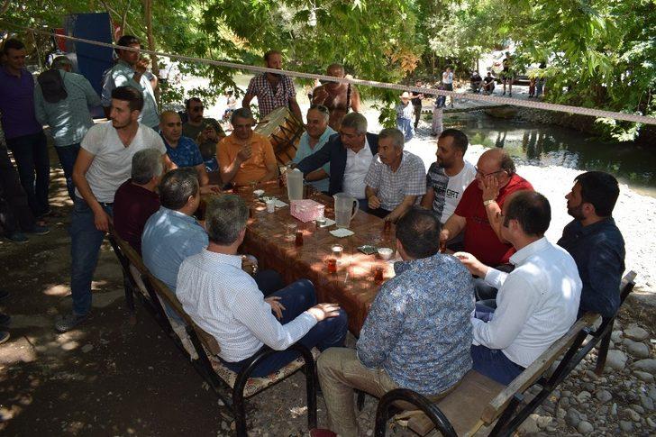 Vali Baruş Fotokamp’ta ok attı G4