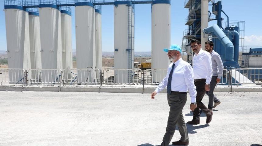 &Ccedil;olakbayrakdar, "Hedefimiz, Kocasinan&rsquo;da bulunan t&uuml;m yolları yenilemek"