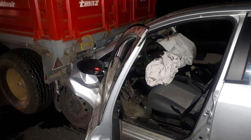 Buğday y&uuml;kl&uuml; r&ouml;morka &ccedil;arpan ara&ccedil;ta 1 kişi yaralandı