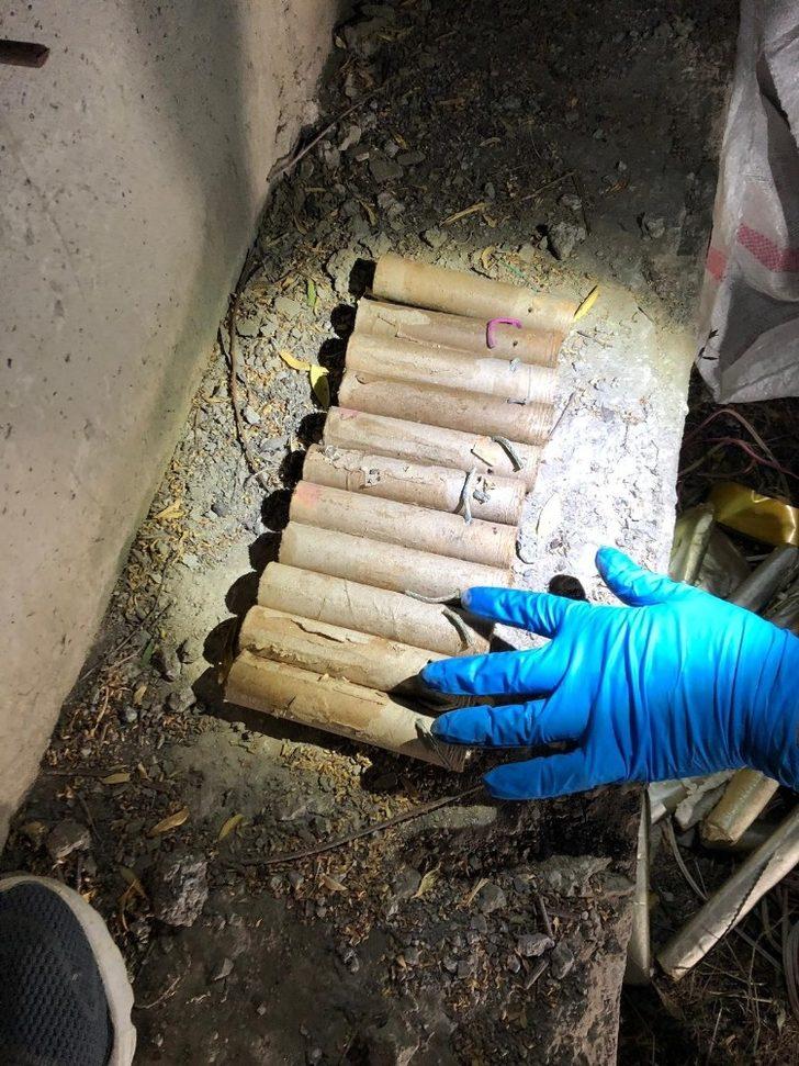 Yüksekova’da çok sayıda silah ve patlayıcı madde ele geçirildi G2