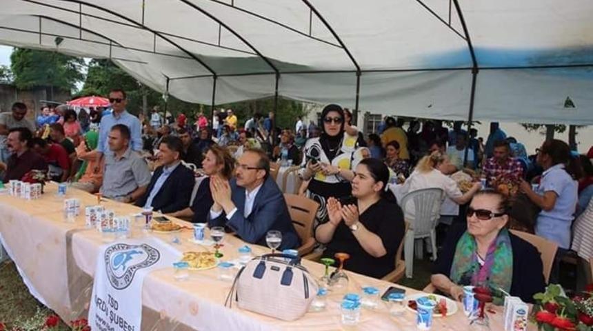 Vali Yavuz, engellilerle piknik yaptı