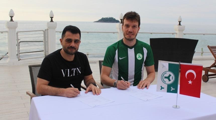 Numan &Ccedil;&uuml;r&uuml;ksu Giresunspor&rsquo;da