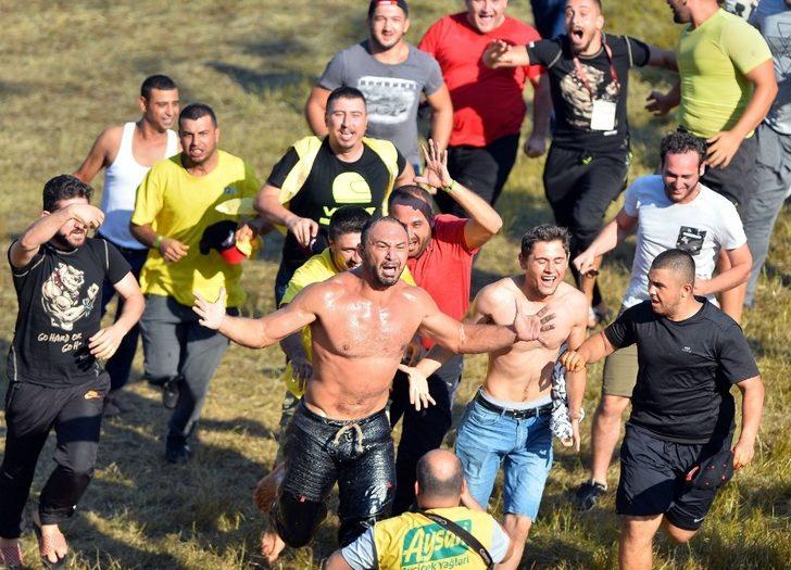 Ali Gürbüz altın kemeri taktı G3