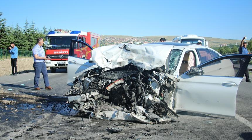 Ankara'da kafa kafaya facia: 3 ölü
