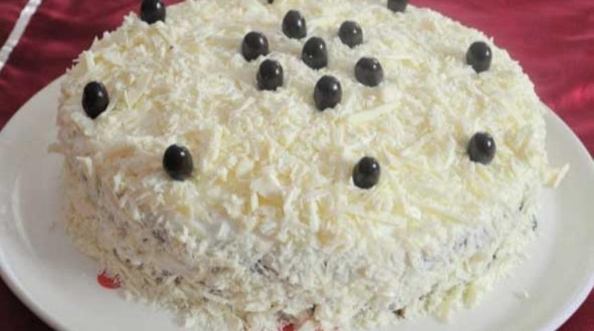 Beyaz &Ccedil;ikolatalı Pasta