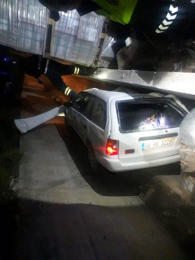 Sivas’ta otomobil devrildi: 6 yaralı
