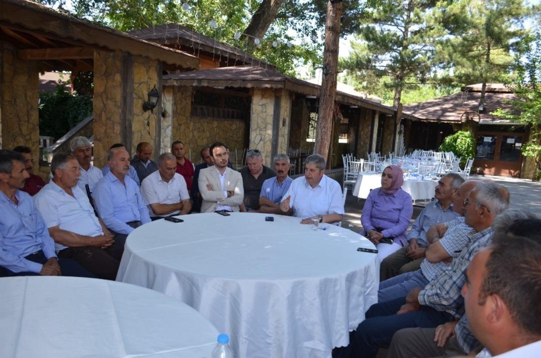 Başkan &Ouml;zkan Altun Mahalle Muhtarlarıyla Buluştu