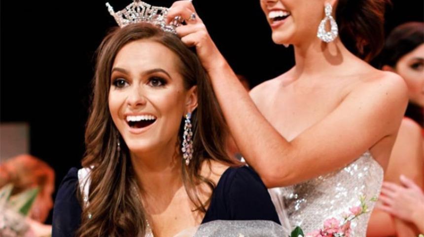 Güzellik yarışmasında yaptığı şeyle tacı kaptı!
