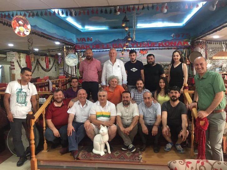 Artvinli gazeteciler Van’ı gezdi G1