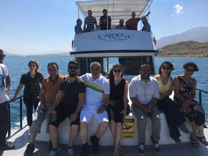 Artvinli gazeteciler Van’ı gezdi G4