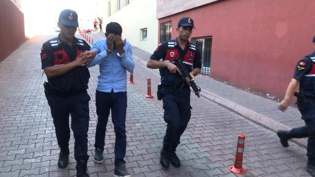 Kablo hırsızları yakalandı