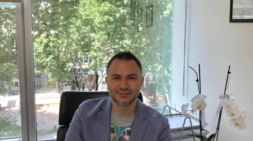 Yaz ayında g&uuml;neş lekelerine dikkat