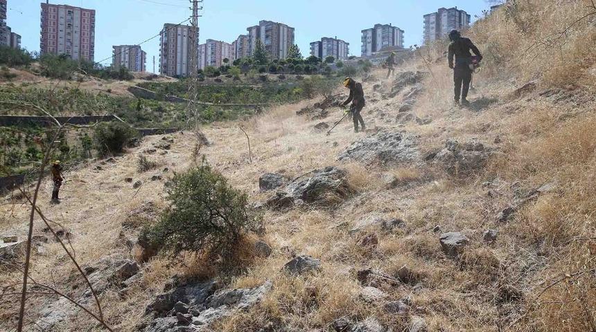Karşıyaka&rsquo;da yangına karşı &ouml;nlem