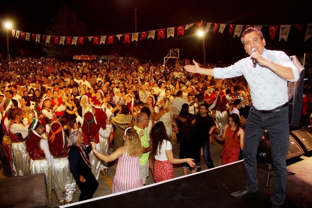 Kiraz Festivali eğlenceli ge&ccedil;ti